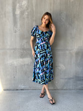 Load image into Gallery viewer, Lulu Tie Front Blue Multi Geo Print Midi Dress