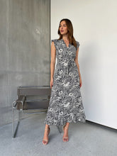 Load image into Gallery viewer, Trissa Navy/White Floral Print Dress