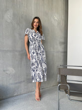 Load image into Gallery viewer, Heather Short Sleeve White/Blue Print Midi Dress