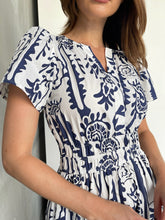 Load image into Gallery viewer, Heather Short Sleeve White/Blue Print Midi Dress