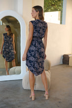 Load image into Gallery viewer, Alma Navy/Blush Print Zip Front Dress