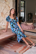 Load image into Gallery viewer, Lulu Tie Front Blue Multi Geo Print Midi Dress