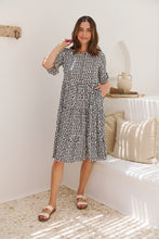 Load image into Gallery viewer, Thea White/Black Spot Print Pocketed Smock