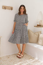 Load image into Gallery viewer, Thea White/Black Spot Print Pocketed Smock