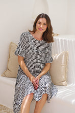 Load image into Gallery viewer, Thea White/Black Spot Print Pocketed Smock