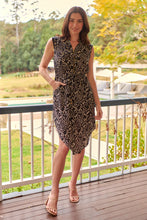 Load image into Gallery viewer, Alma Black/Cream Zip Front Dress