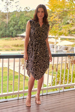 Load image into Gallery viewer, Alma Black/Cream Zip Front Dress