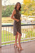 Load image into Gallery viewer, Alma Black/Cream Zip Front Dress