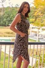 Load image into Gallery viewer, Alma Black/Cream Zip Front Dress