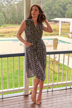 Load image into Gallery viewer, Alma Black/White Dress