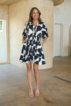 Load image into Gallery viewer, Tahli Navy White Print Smock Dress