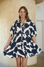 Load image into Gallery viewer, Tahli Navy White Print Smock Dress