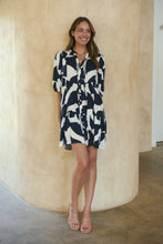 Load image into Gallery viewer, Tahli Navy White Print Smock Dress