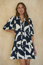 Load image into Gallery viewer, Tahli Navy White Print Smock Dress