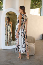Load image into Gallery viewer, Tracey White/Black/Brown Print Sleevless Faux Linen Dress