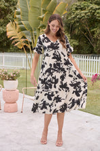 Load image into Gallery viewer, Alejandra Black/Off White Print V Neck Smock