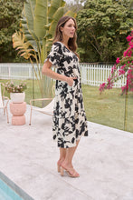 Load image into Gallery viewer, Alejandra Black/Off White Print V Neck Smock