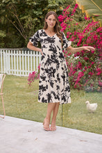 Load image into Gallery viewer, Alejandra Black/Off White Print V Neck Smock