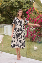 Load image into Gallery viewer, Alejandra Black/Off White Print V Neck Smock