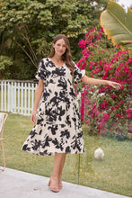 Load image into Gallery viewer, Alejandra Black/Off White Print V Neck Smock