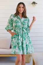 Load image into Gallery viewer, Gabrielle 3/4 Sleeve White/Green Print Collared Dress