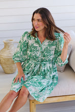 Load image into Gallery viewer, Gabrielle 3/4 Sleeve White/Green Print Collared Dress