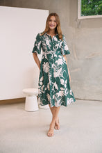 Load image into Gallery viewer, Delaney Green/White Print Button Front Midi Dress