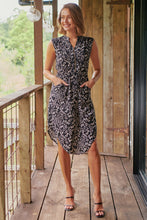 Load image into Gallery viewer, Alma Black/Cream Zip Front Dress