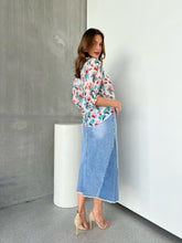 Load image into Gallery viewer, Bella Light Wash Split Front Denim Midi Skirt