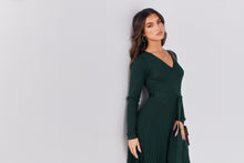 Load image into Gallery viewer, Parker Emerald Long Sleeve Pleated Knit Midi Dress