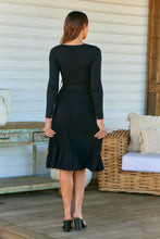Load image into Gallery viewer, Parker Black Long Sleeve Pleated Knit Midi Dress