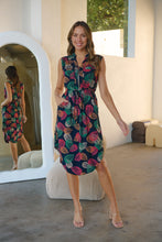 Load image into Gallery viewer, Alma Autumn Bold Leaf Print Print Zip Dress