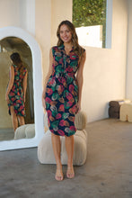 Load image into Gallery viewer, Alma Autumn Bold Leaf Print Print Zip Dress