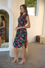 Load image into Gallery viewer, Alma Autumn Bold Leaf Print Print Zip Dress