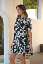 Load image into Gallery viewer, Rosie Black/Cream Bold Print Smock Dress
