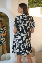 Load image into Gallery viewer, Rosie Black/Cream Bold Print Smock Dress