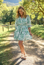 Load image into Gallery viewer, Gabrielle 3/4 Sleeve White/Green Print Collared Dress
