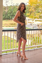 Load image into Gallery viewer, Alma Black/Cream Zip Front Dress