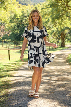 Load image into Gallery viewer, Aviana Black/Cream Print Smock Dress