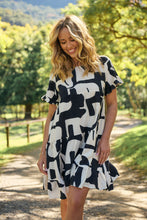 Load image into Gallery viewer, Aviana Black/Cream Print Smock Dress