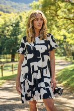 Load image into Gallery viewer, Aviana Black/Cream Print Smock Dress
