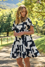 Load image into Gallery viewer, Aviana Black/Cream Print Smock Dress