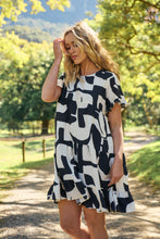 Load image into Gallery viewer, Aviana Black/Cream Print Smock Dress