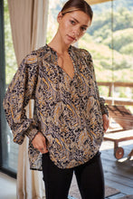 Load image into Gallery viewer, Emily Paisley Mustard/Black Print Shirred Shirt