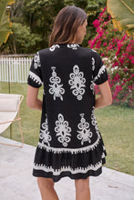 Load image into Gallery viewer, Rosie Black/White Bold Print Smock Dress