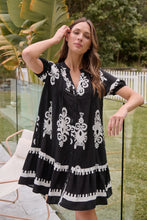 Load image into Gallery viewer, Rosie Black/White Bold Print Smock Dress