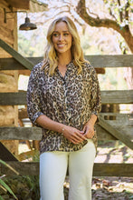 Load image into Gallery viewer, Dash Animal Print Button Up 3/4 Sleeve Shirt