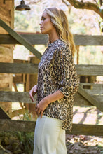 Load image into Gallery viewer, Dash Animal Print Button Up 3/4 Sleeve Shirt