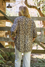 Load image into Gallery viewer, Dash Animal Print Button Up 3/4 Sleeve Shirt