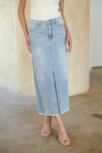 Load image into Gallery viewer, Bella Light Wash Split Front Denim Midi Skirt